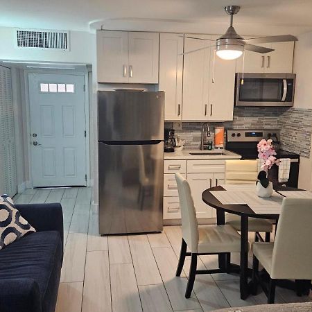 Beach Front Condo Paradise. Ground Floor.Studio. ロングボートキー エクステリア 写真