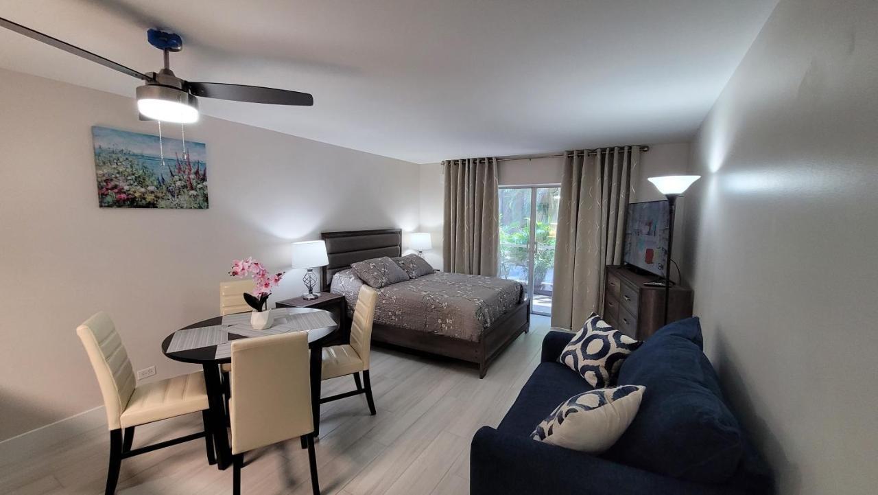 Beach Front Condo Paradise. Ground Floor.Studio. ロングボートキー エクステリア 写真